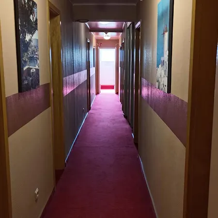 Strand-cafe Hotel 3*