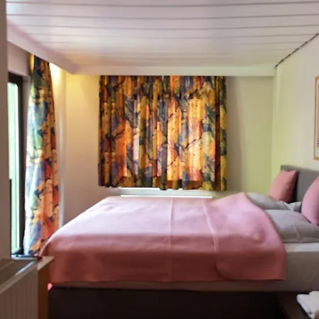 Hotel Strand-cafe 3*