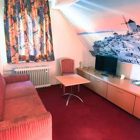 Ξενοδοχείο Strand-cafe 3*