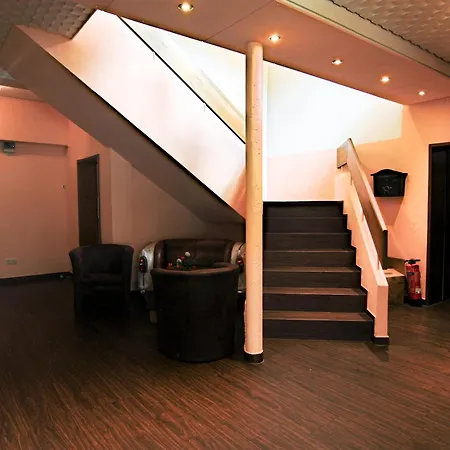 Strand-cafe Ξενοδοχείο 3*