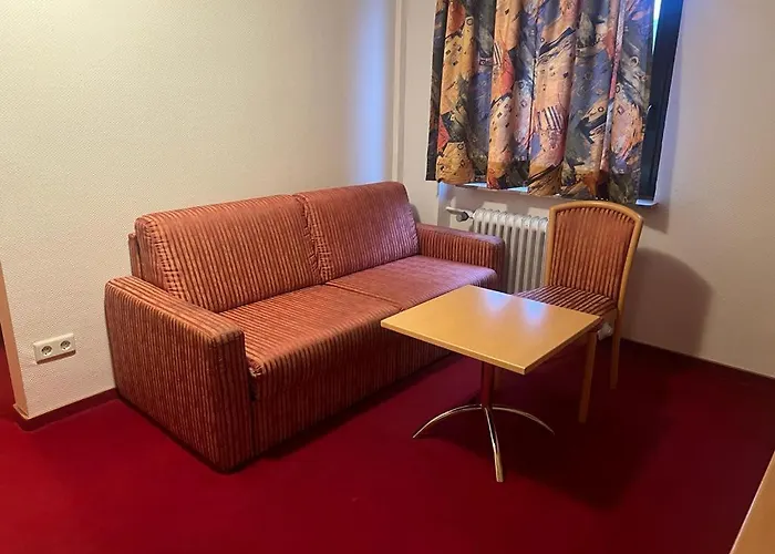 Strand-cafe Hotel 3*