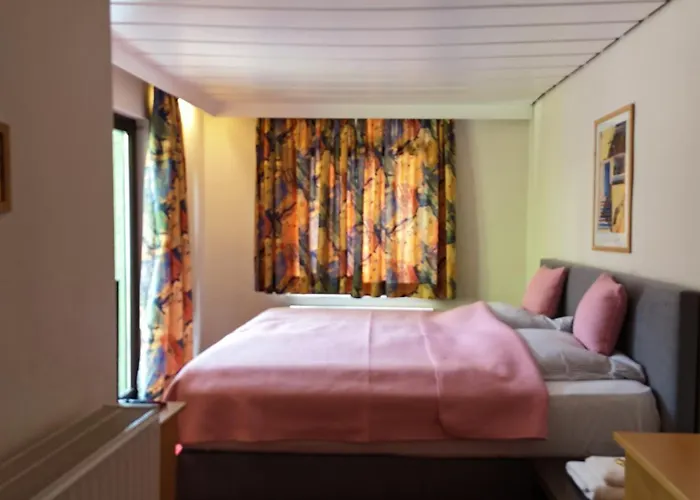 Hotel Strand-cafe 3*