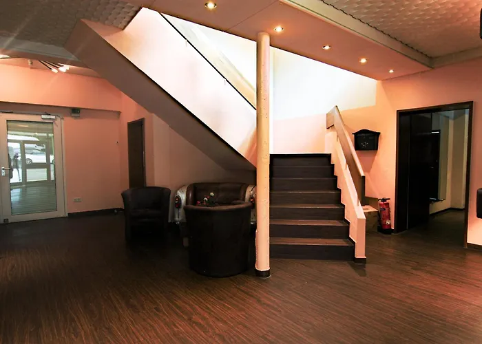 Strand-cafe Hotel 3*